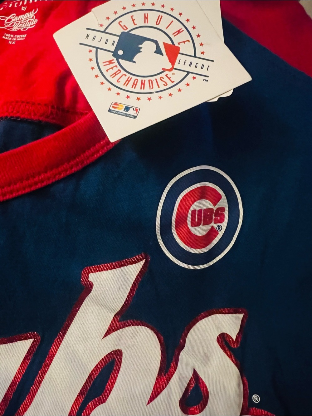 MLB Chicago Cubs T-Shirt Baseball Women XS SHIMMERY SOFT COMFY New